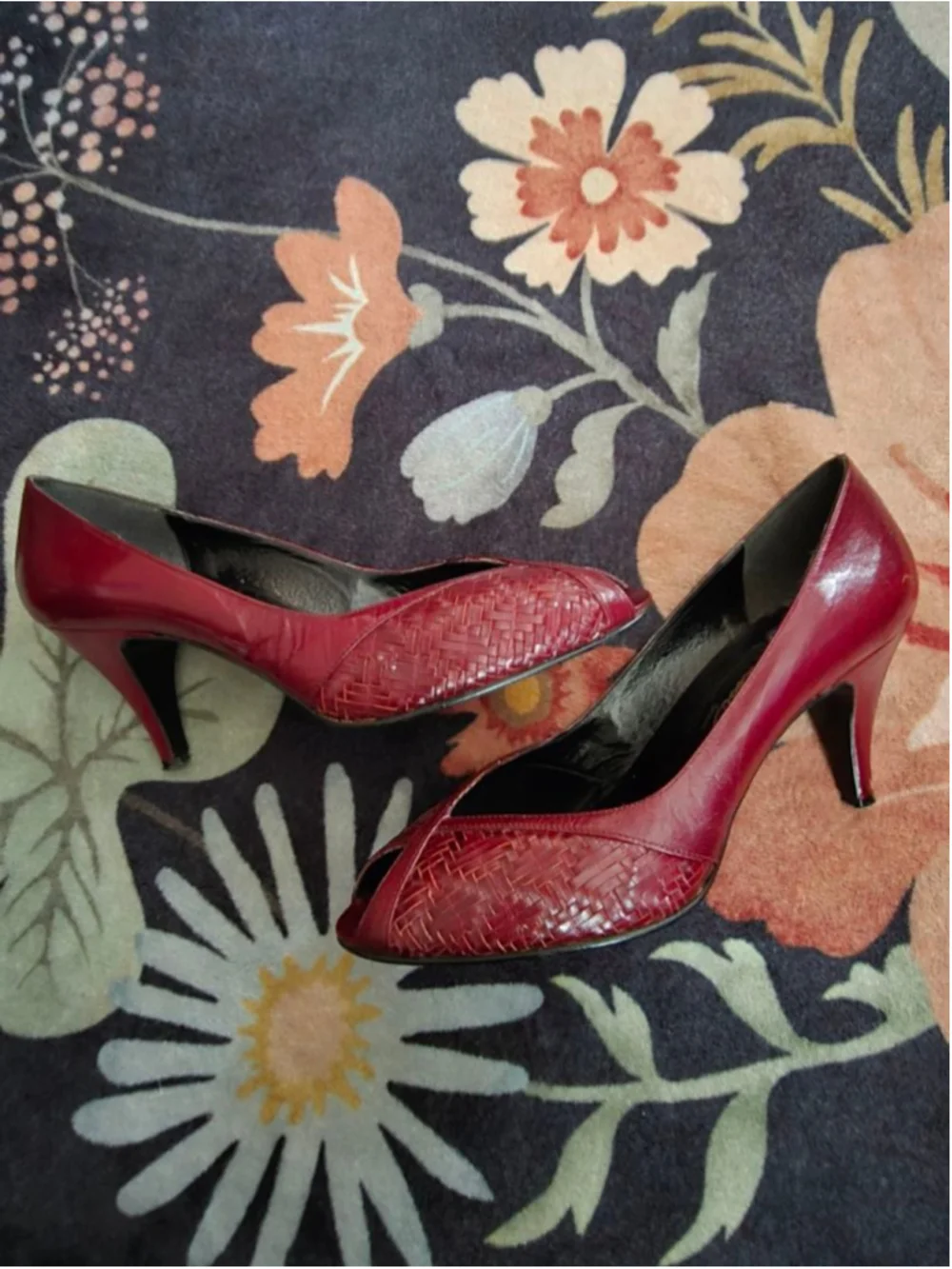 Vintage Caressa Deep Red Woven Peep Toe Heels Size 8 Made in Spain OfficeSiren